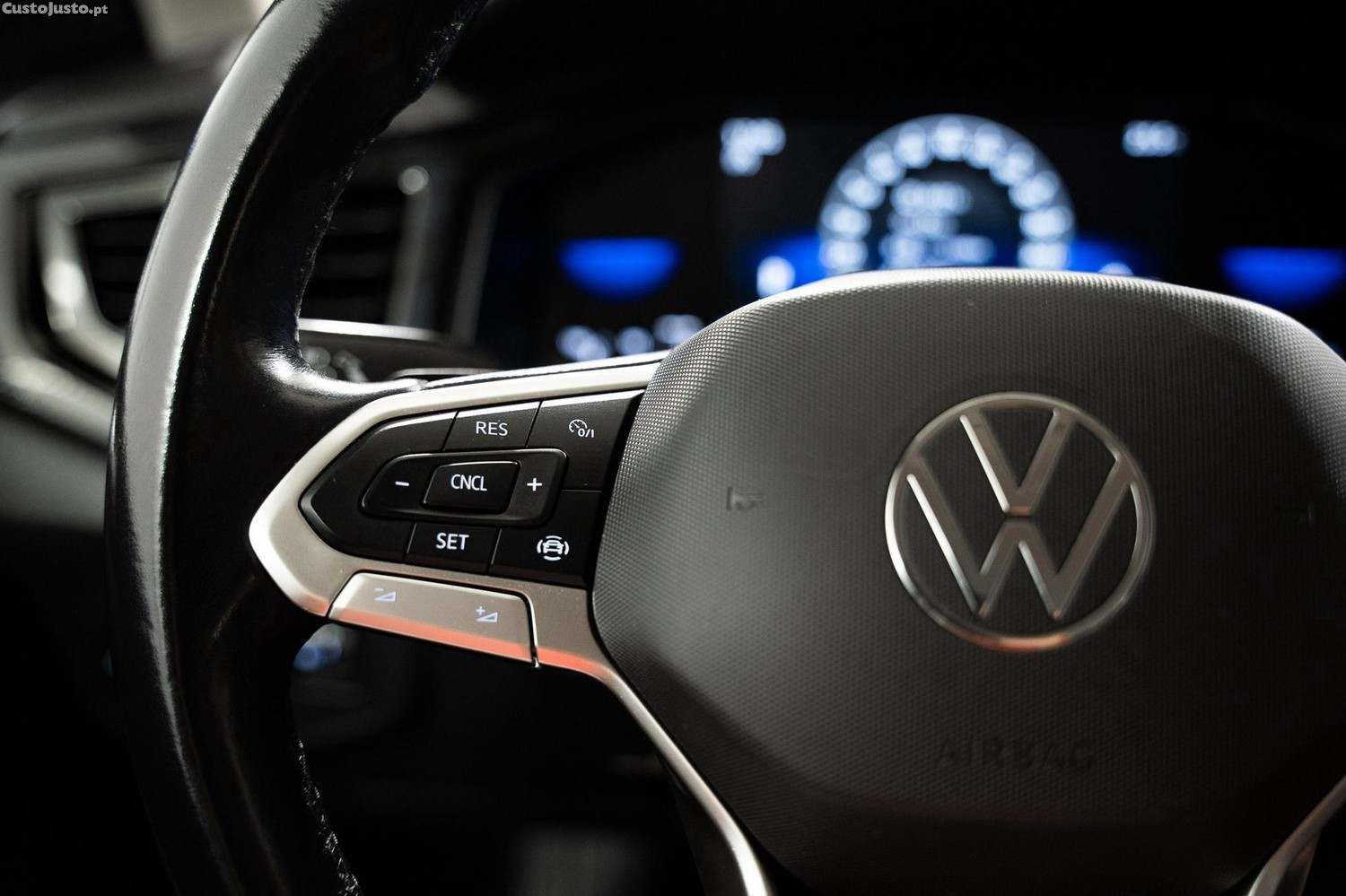 Volkswagen Taigo 1.0 TSI Life DSG — fotografia 3