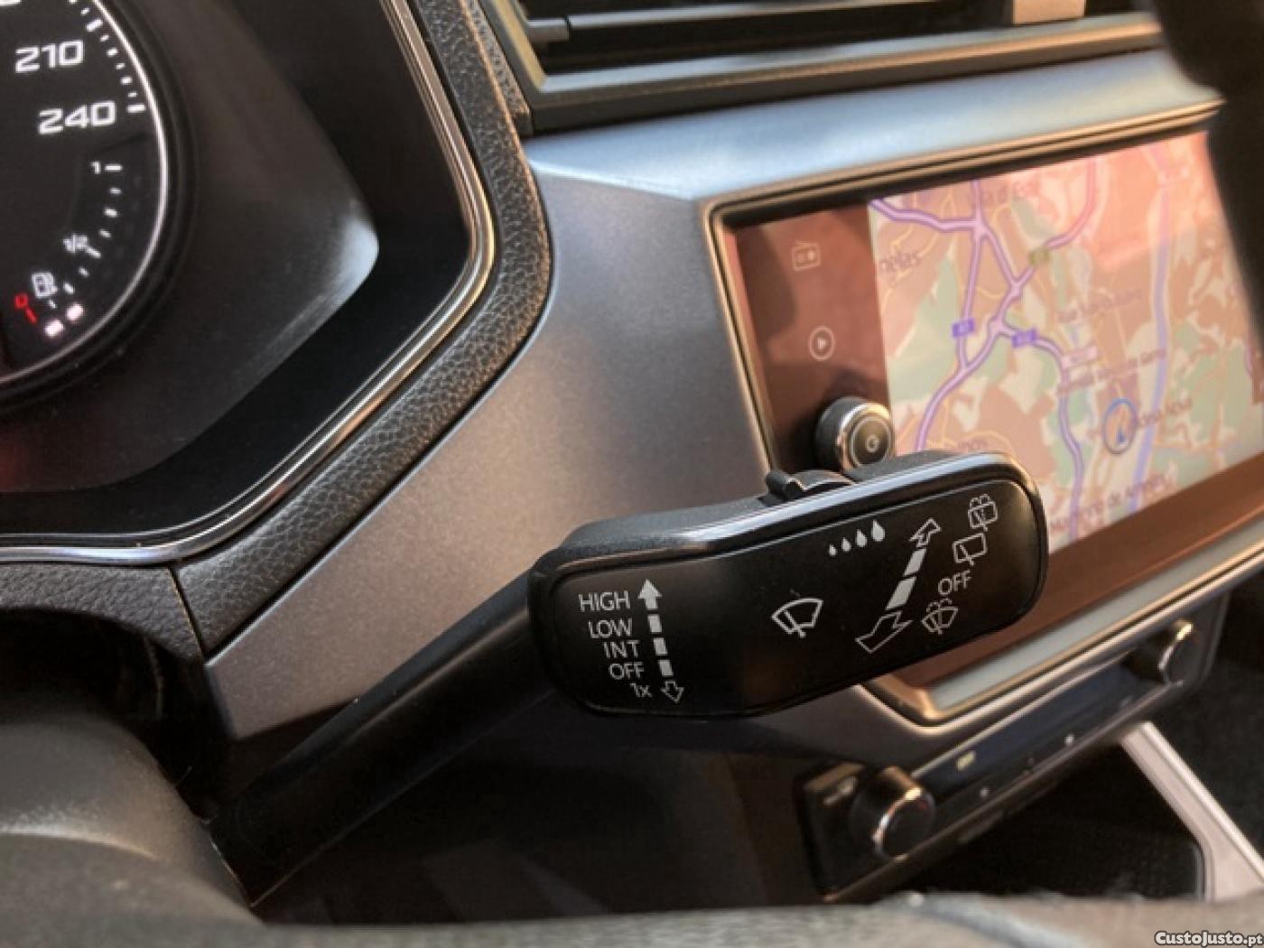 SEAT Arona 1.6 TDI Reference — fotografia 13