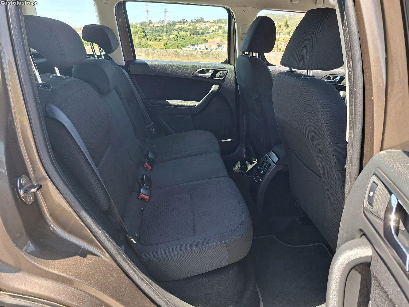 Skoda Yeti 1.2 Elegance 105cv c/ Revisão — fotografia 4