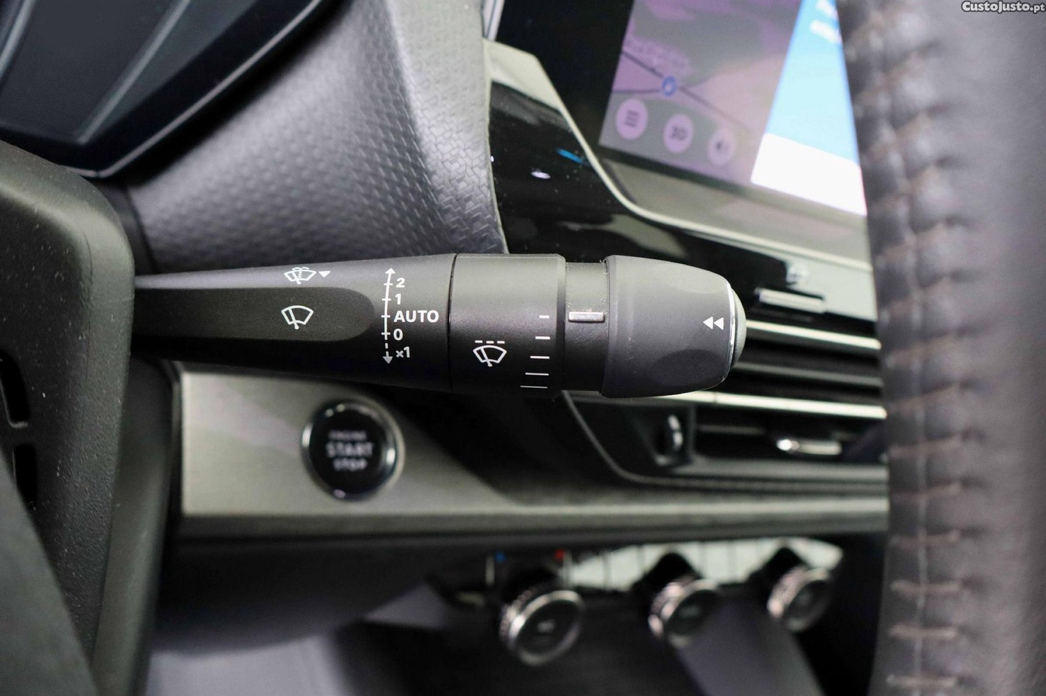 Citroën C5 X 1.6 Hybrid Feel Pack e-EAT8 — fotografia 11