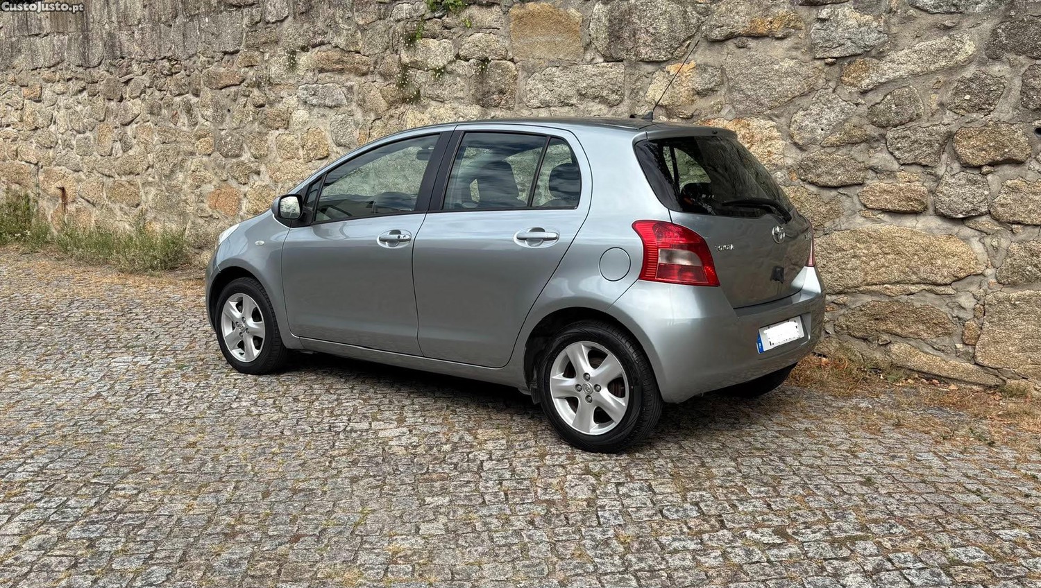 Toyota Yaris 1.0 VVT-i Sol High Pack — photo 3