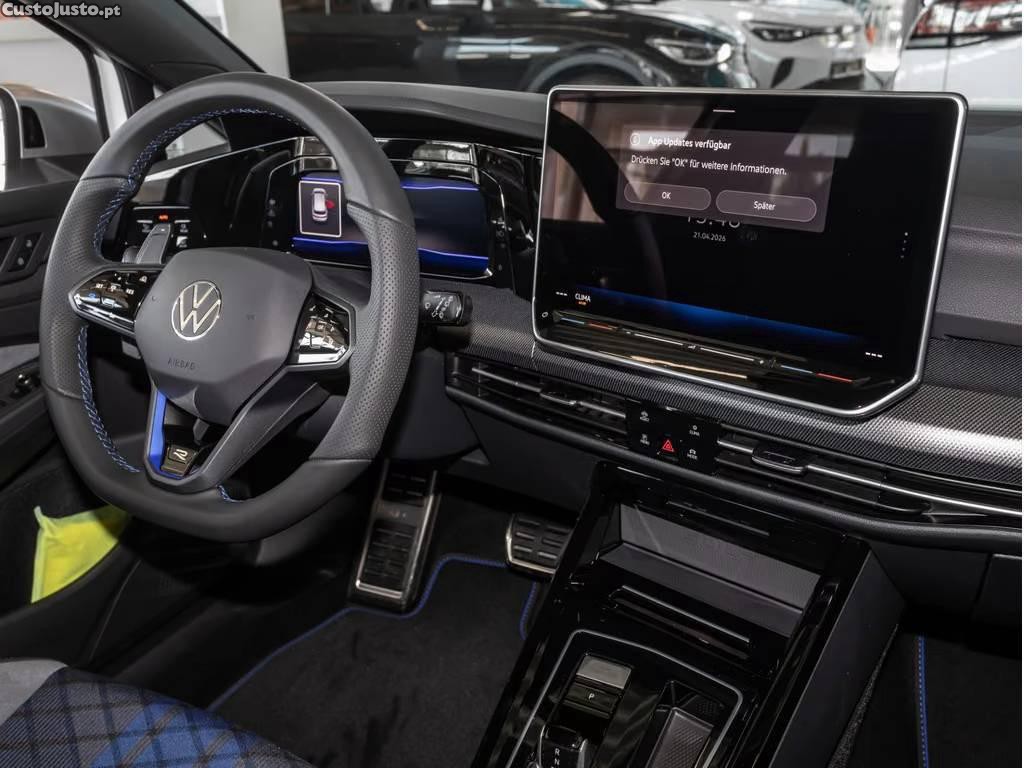 VW Golf 2.0 TSI R 4Motion DSG — fotografia 4