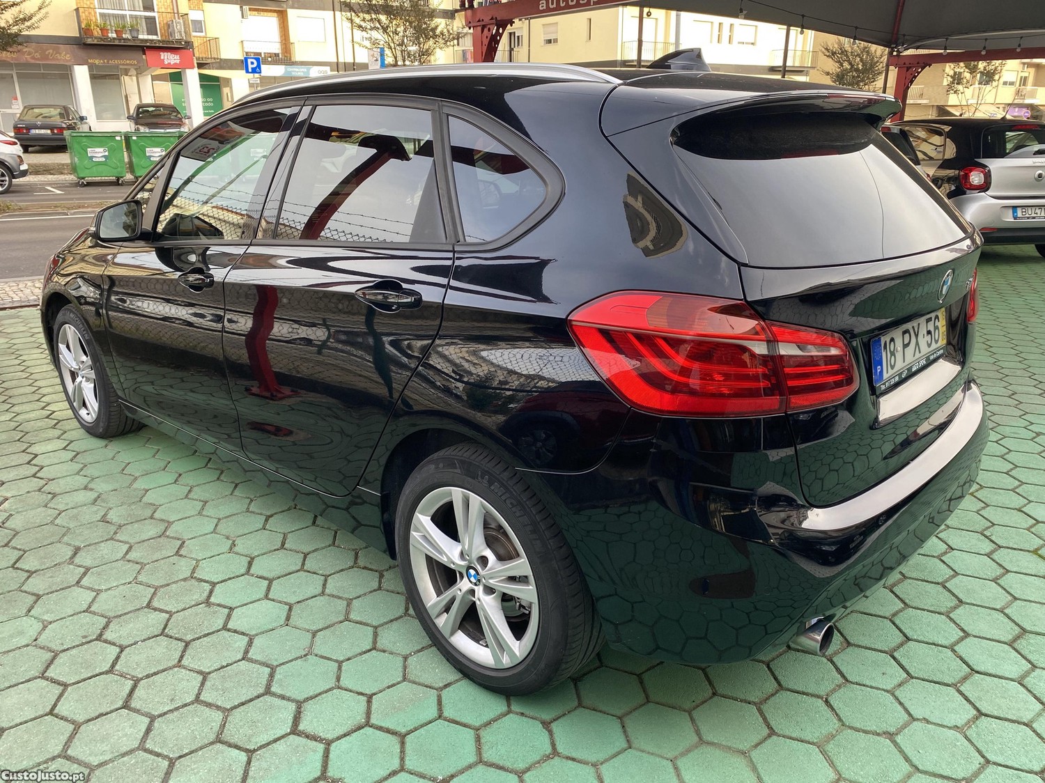 BMW 218 Active Tourer Advantage — fotografia 6