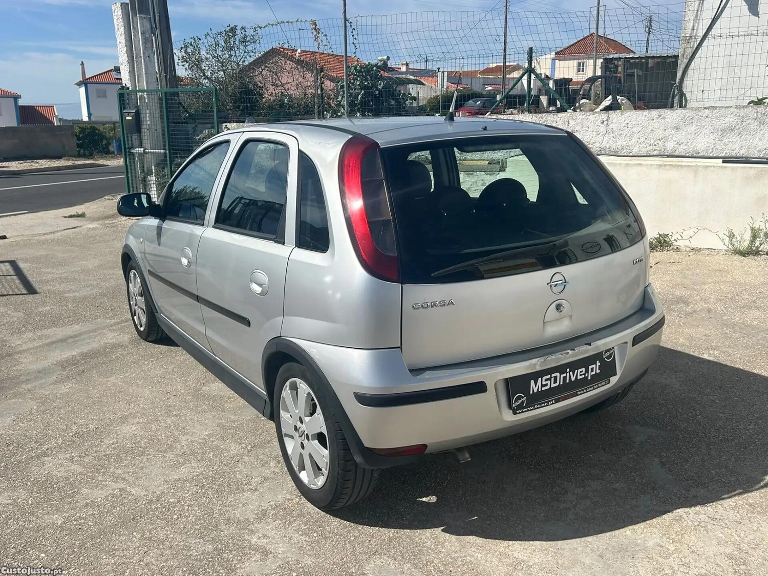 Opel Corsa 1.3 CDTi Silver — fotografia 11
