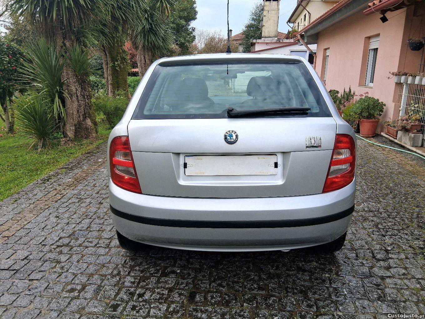 Skoda Fabia 1.4 tdi nacional selo 22euros — fotografia 10