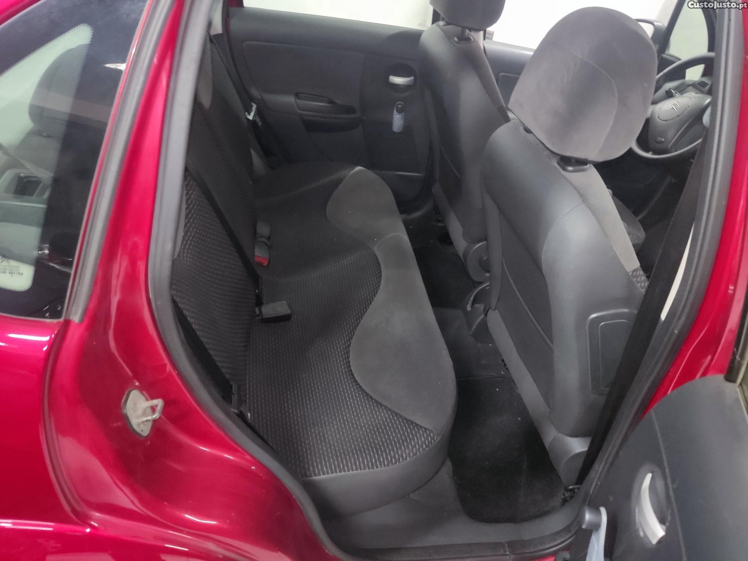 Citroën C3 1.4 HDI aceito retomas — fotografia 4