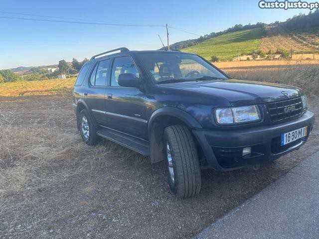 Opel Frontera 2.2 — fotografia 11