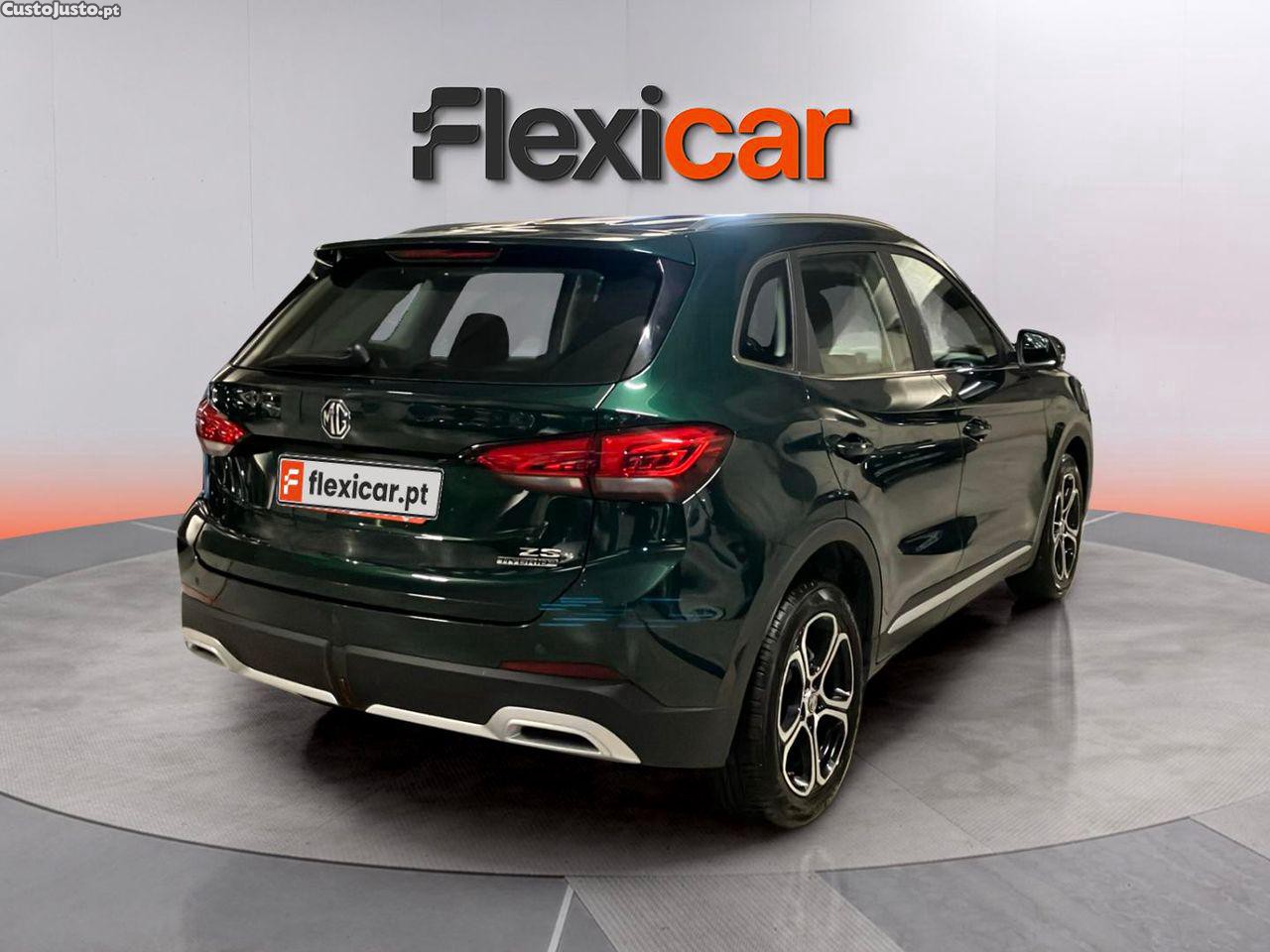 MG ZS 1.5 Hybrid+ Luxury — photo 4