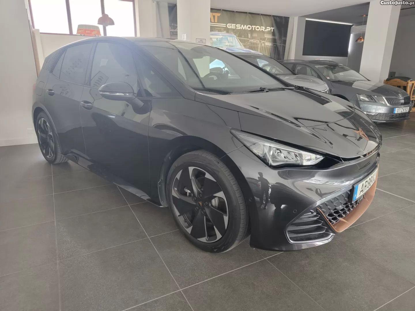 CUPRA Born 58 kwh plus — fotografia 12