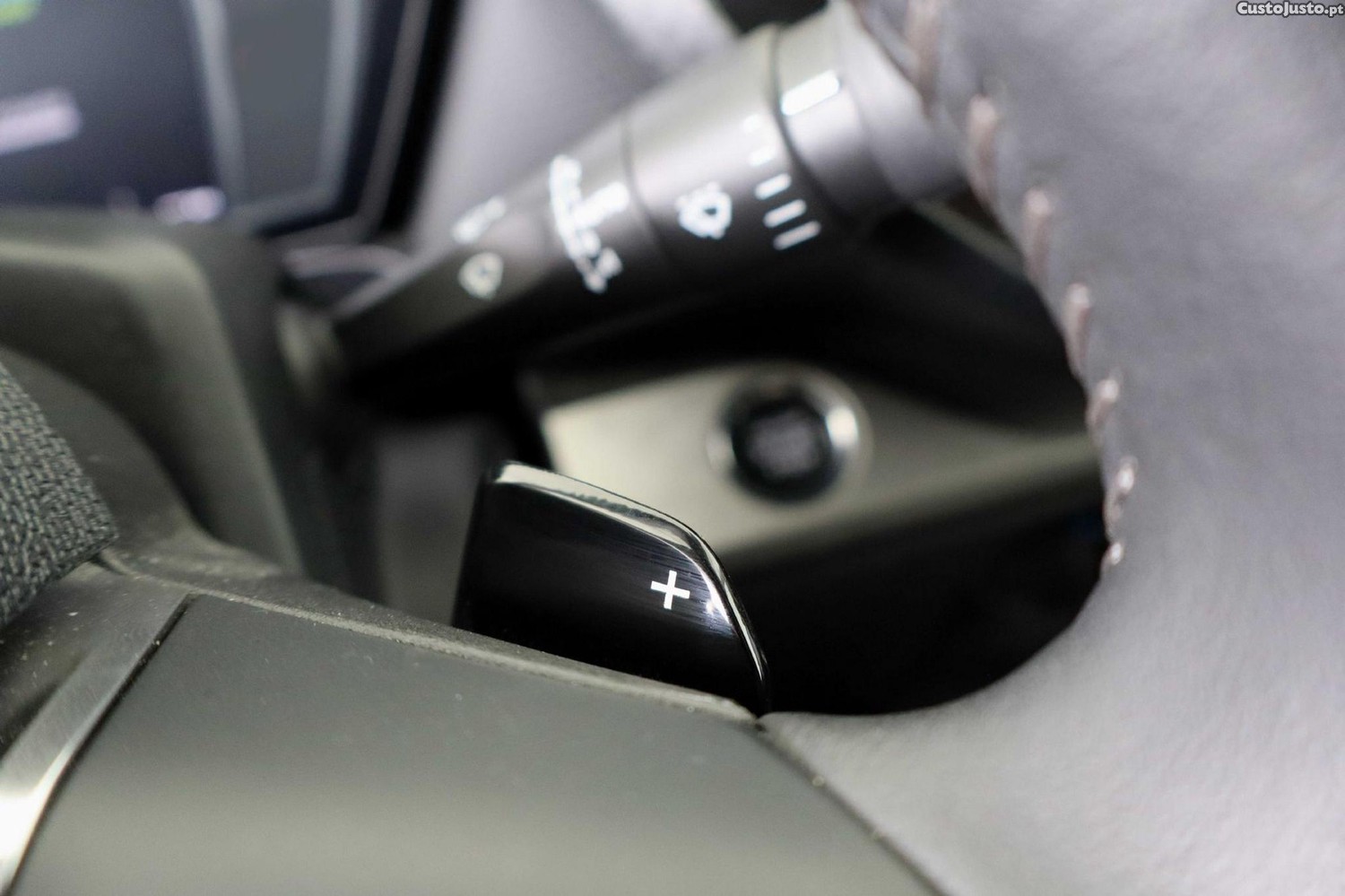 Citroën C5 X 1.6 Hybrid Feel Pack e-EAT8 — fotografia 10