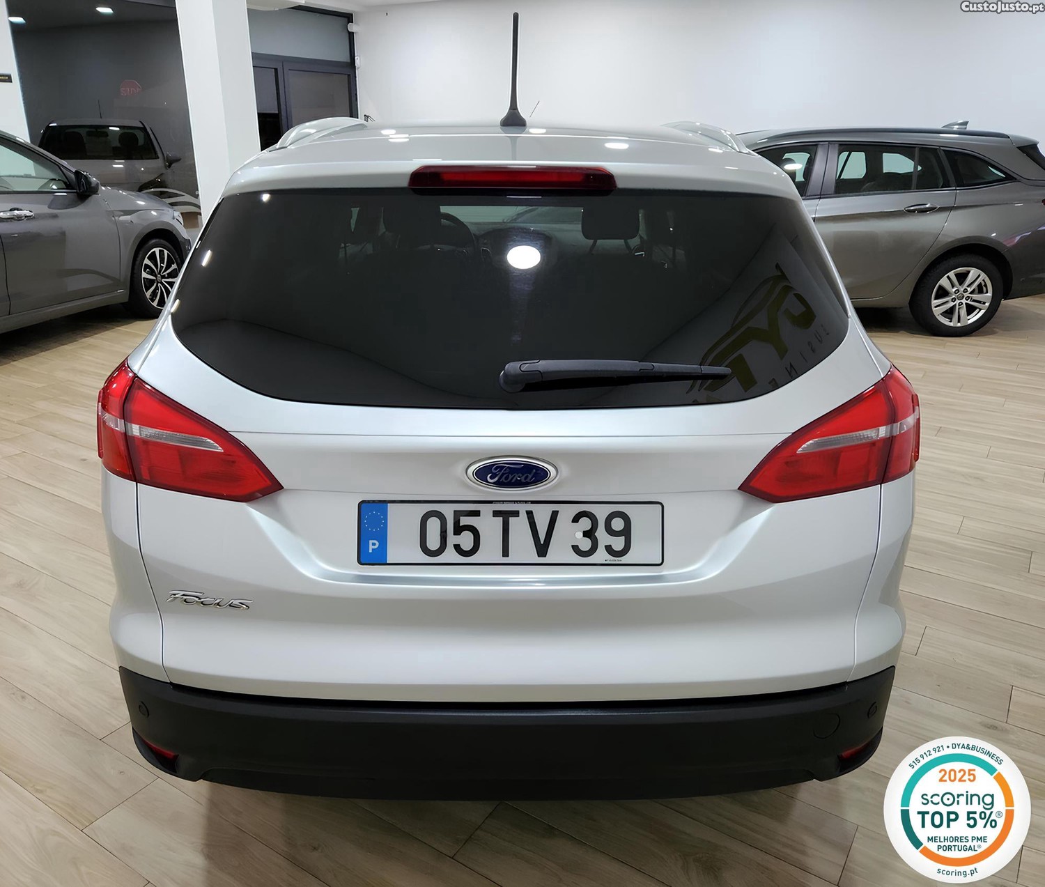 Ford Focus SW 1.5TDCi Titanium 120cv — fotografia 9