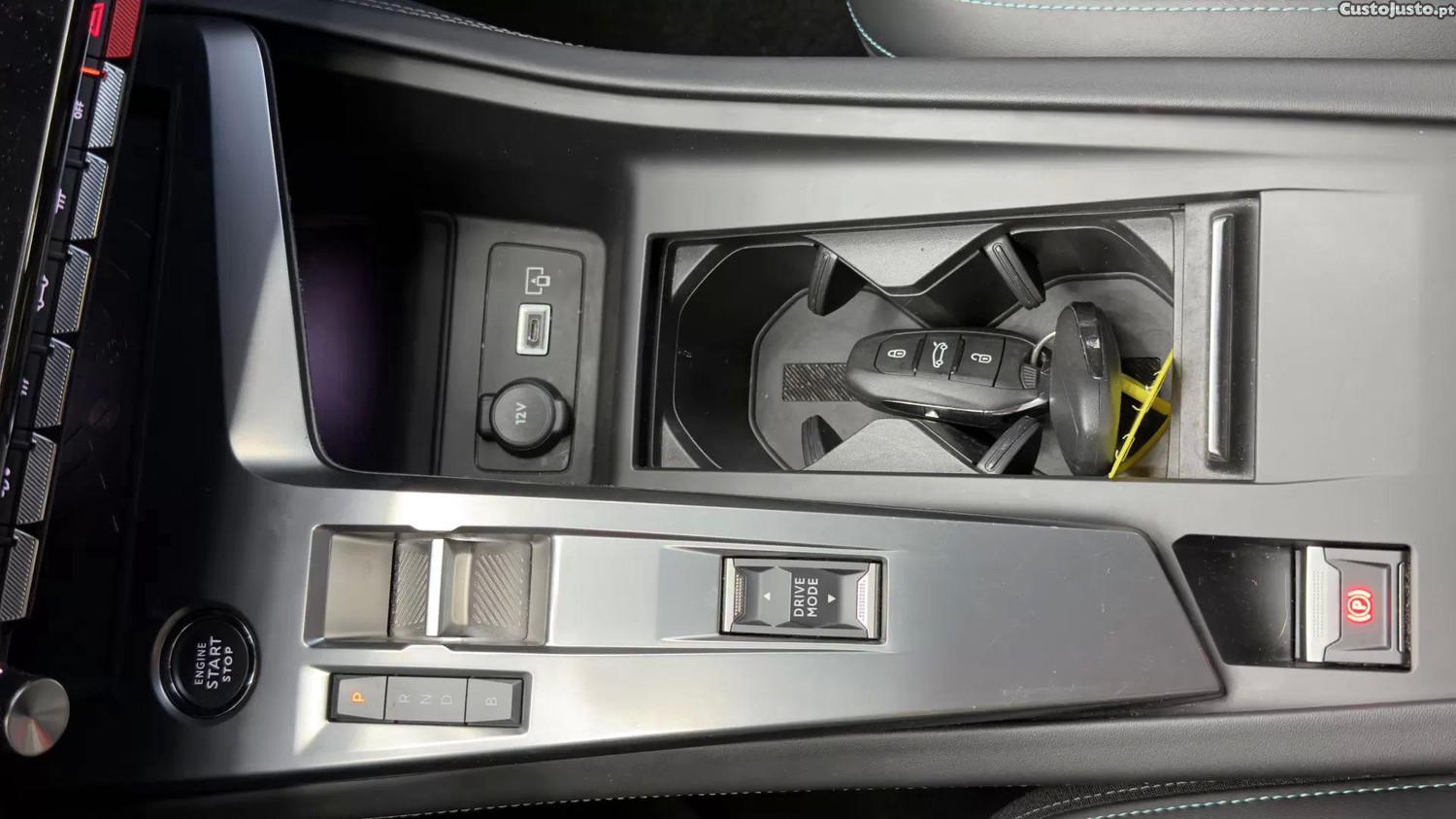 Peugeot 308 1.6 hybrid allure e-eat8 — fotografia 6