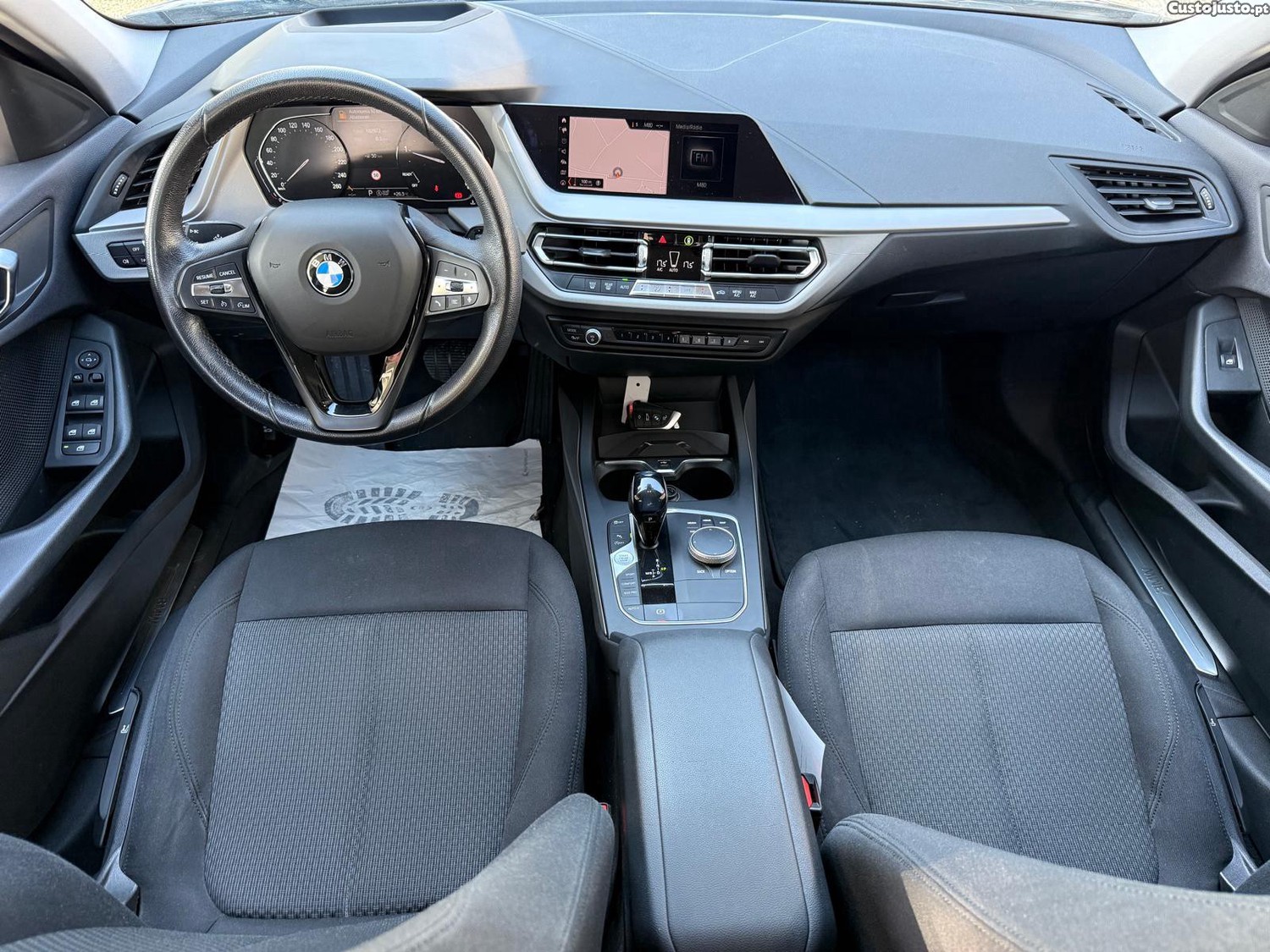 BMW 116 d Auto — fotografia 2
