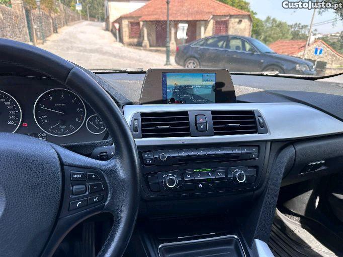 BMW 318 Sport Line — fotografia 2