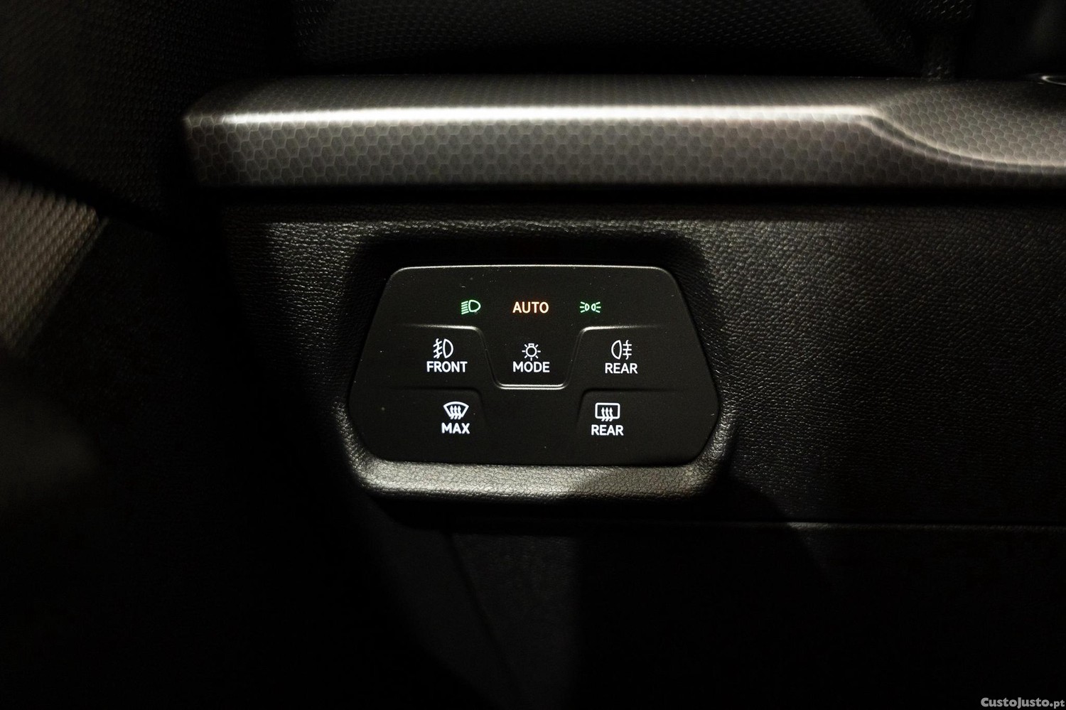 SEAT Leon 1.0 ETSI Style DSG — fotografia 11