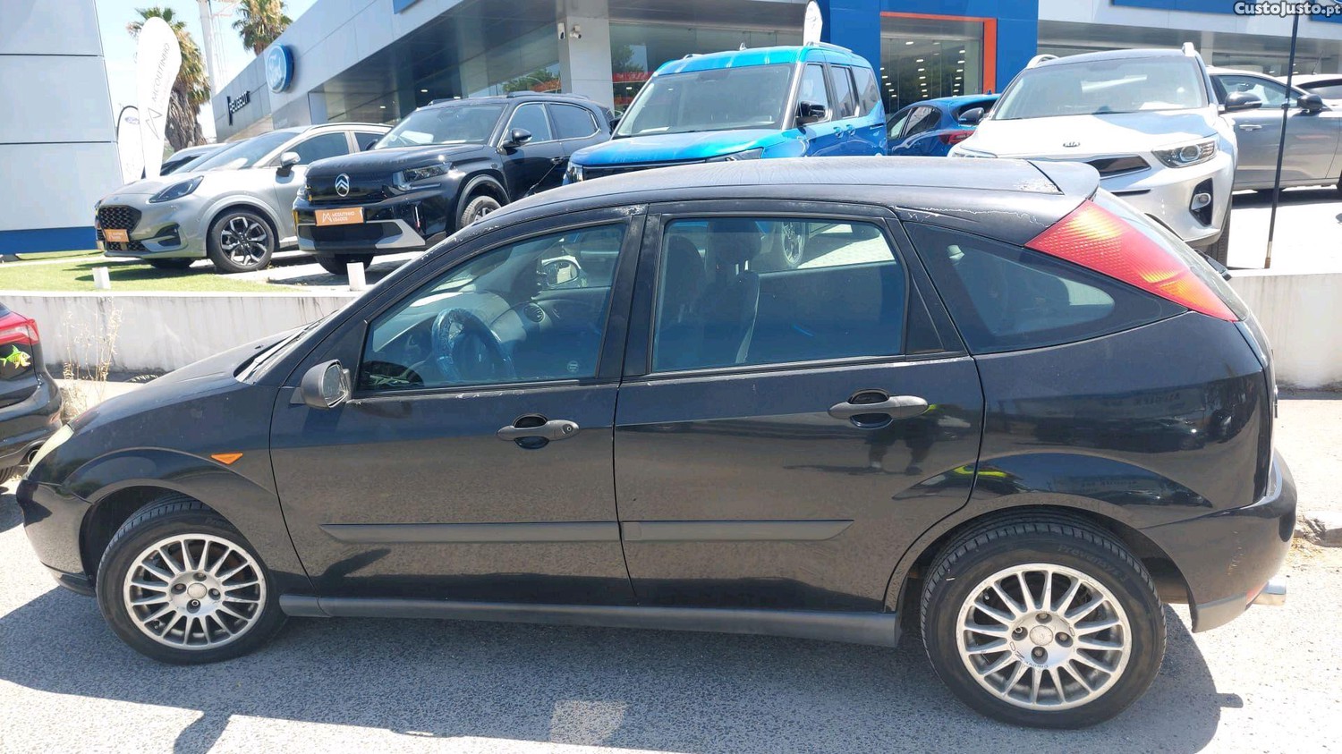 Ford Focus sedan — fotografia 5
