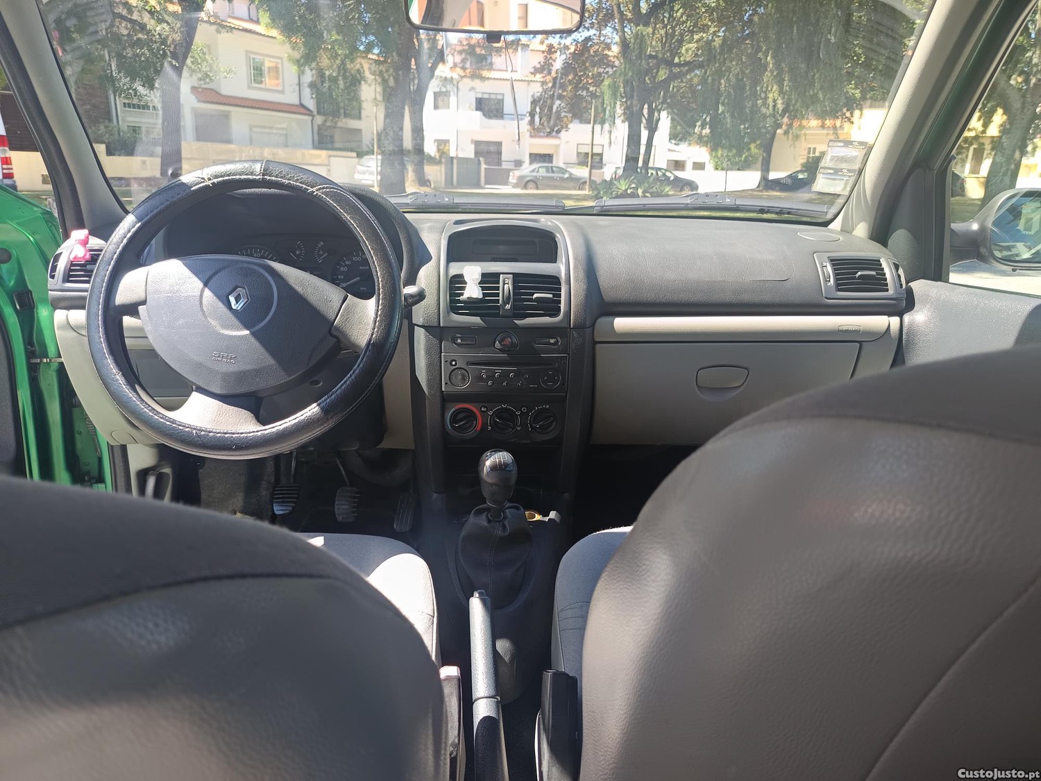 Renault Clio 1.5 dci — fotografia 6