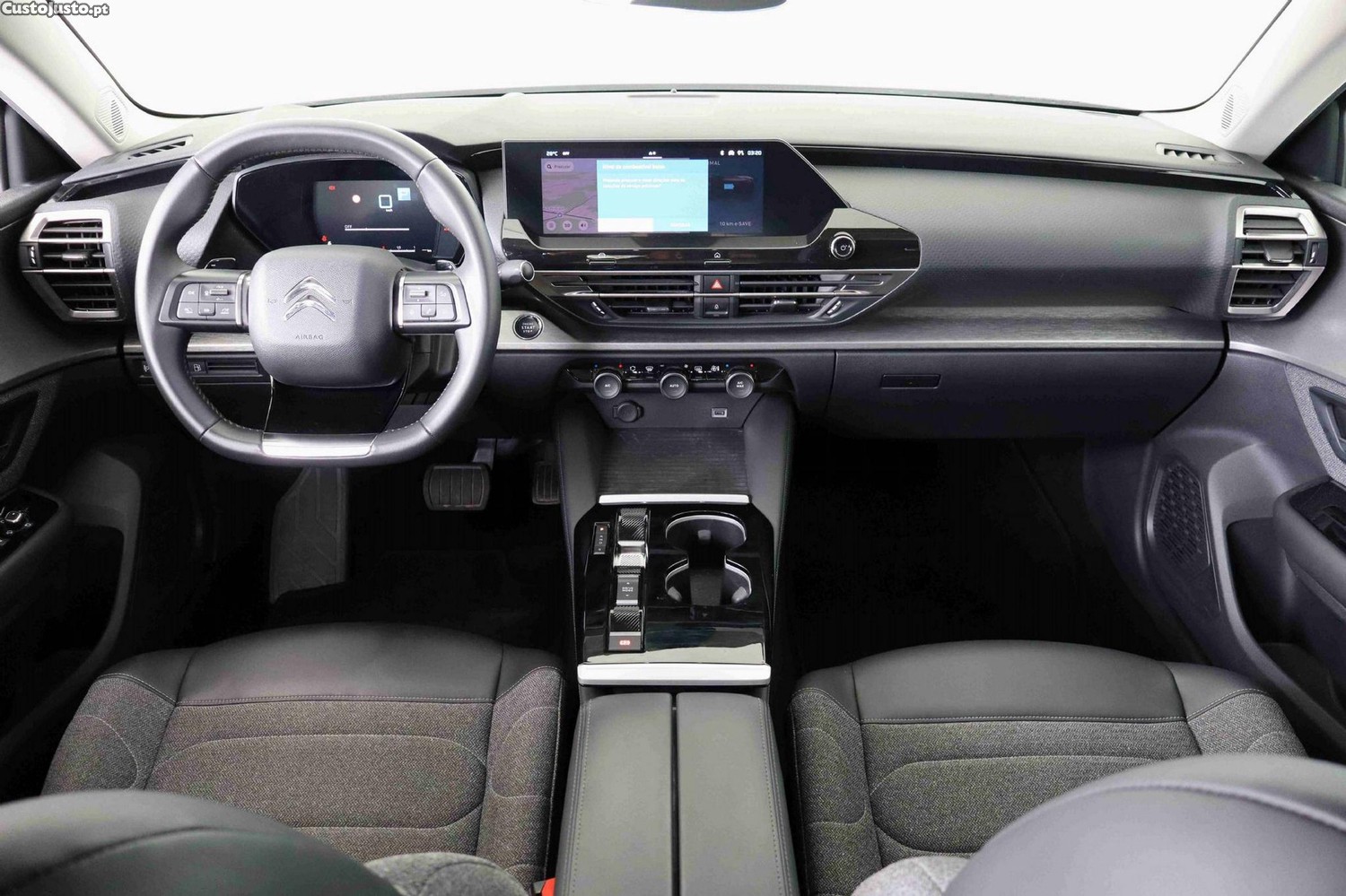 Citroën C5 X 1.6 Hybrid Feel Pack e-EAT8 — fotografia 8