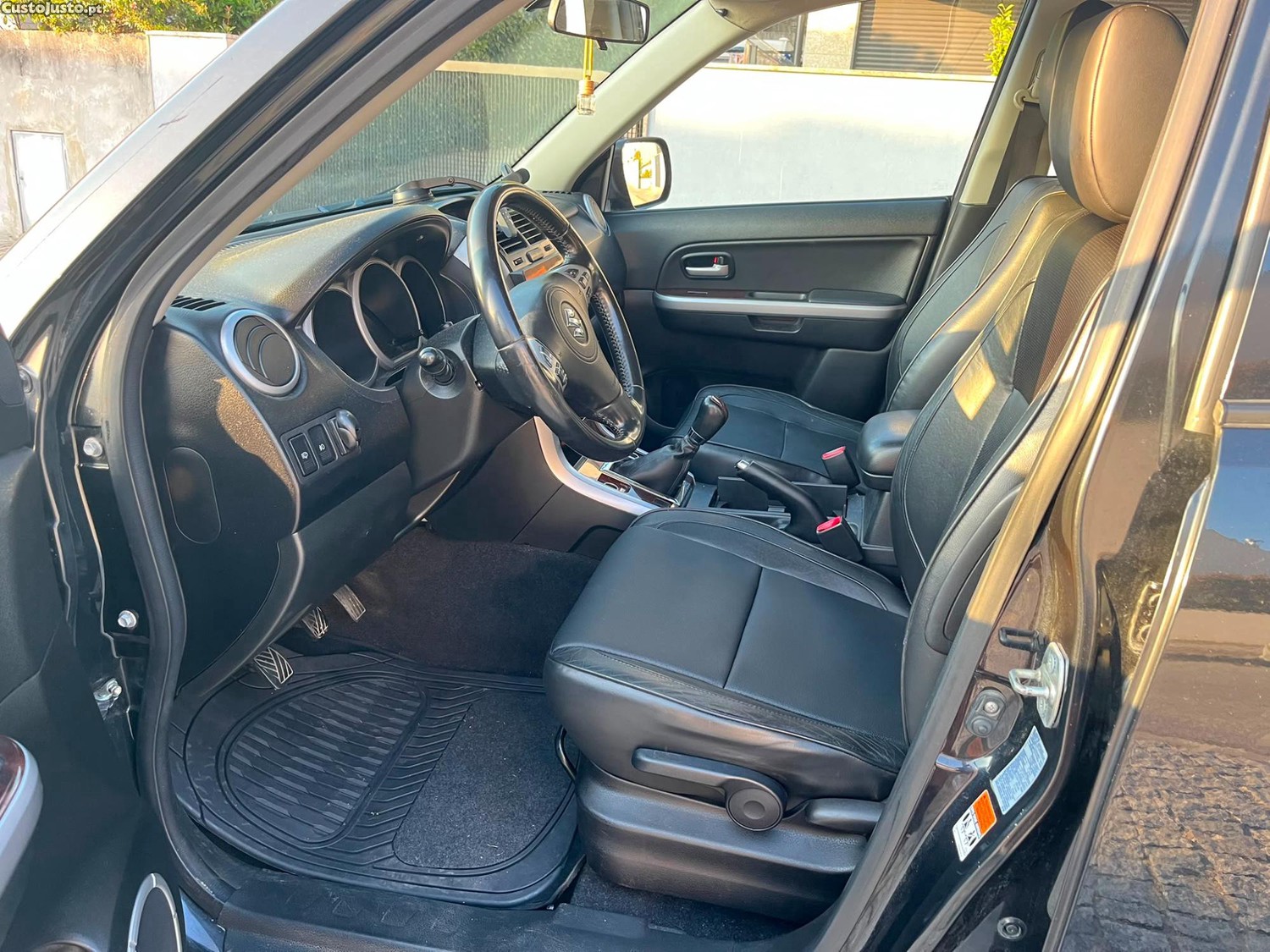 Suzuki Grand Vitara 1.9DDIS — fotografia 4