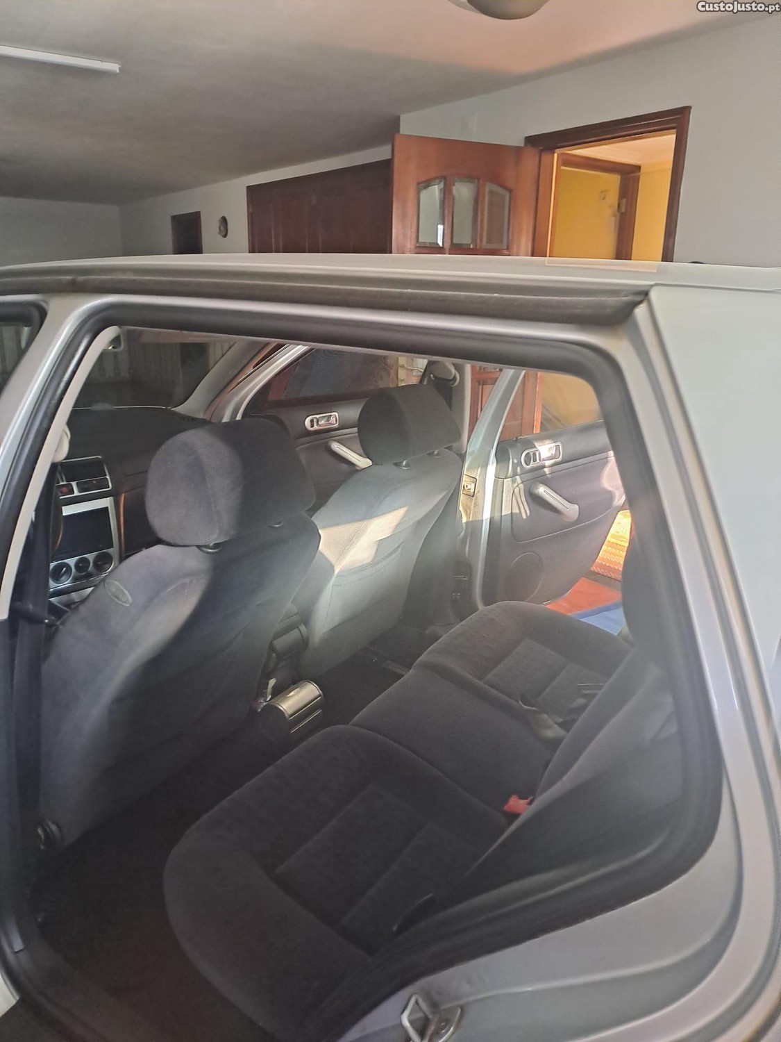 Volkswagen Golf IV — fotografia 8