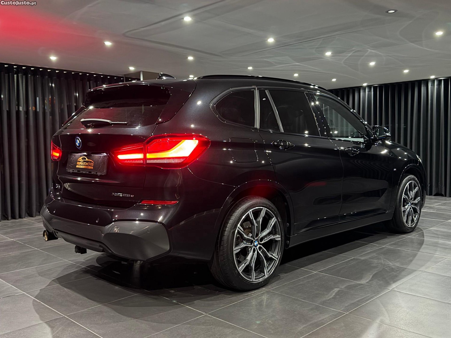 BMW X1 xDrive25e Pack Desportivo M — fotografia 18