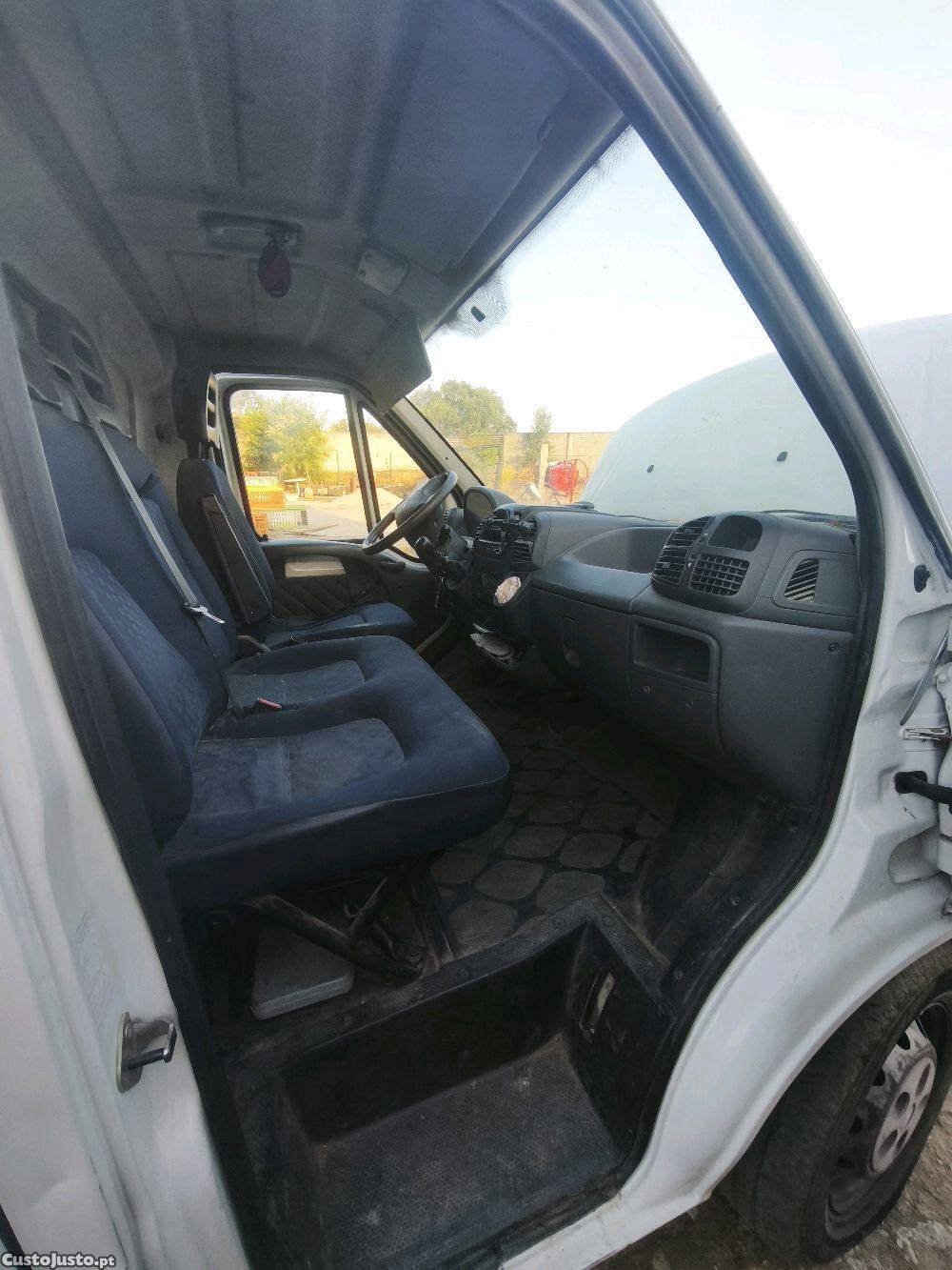 Peugeot Boxer 2.2 HDI — fotografia 3
