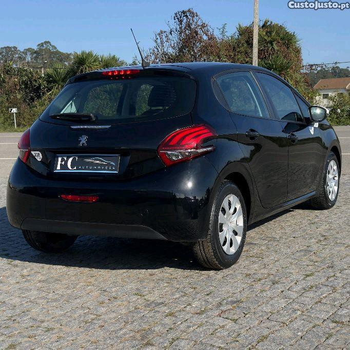 Peugeot 208 1.2 Like Gasolina — photo 2