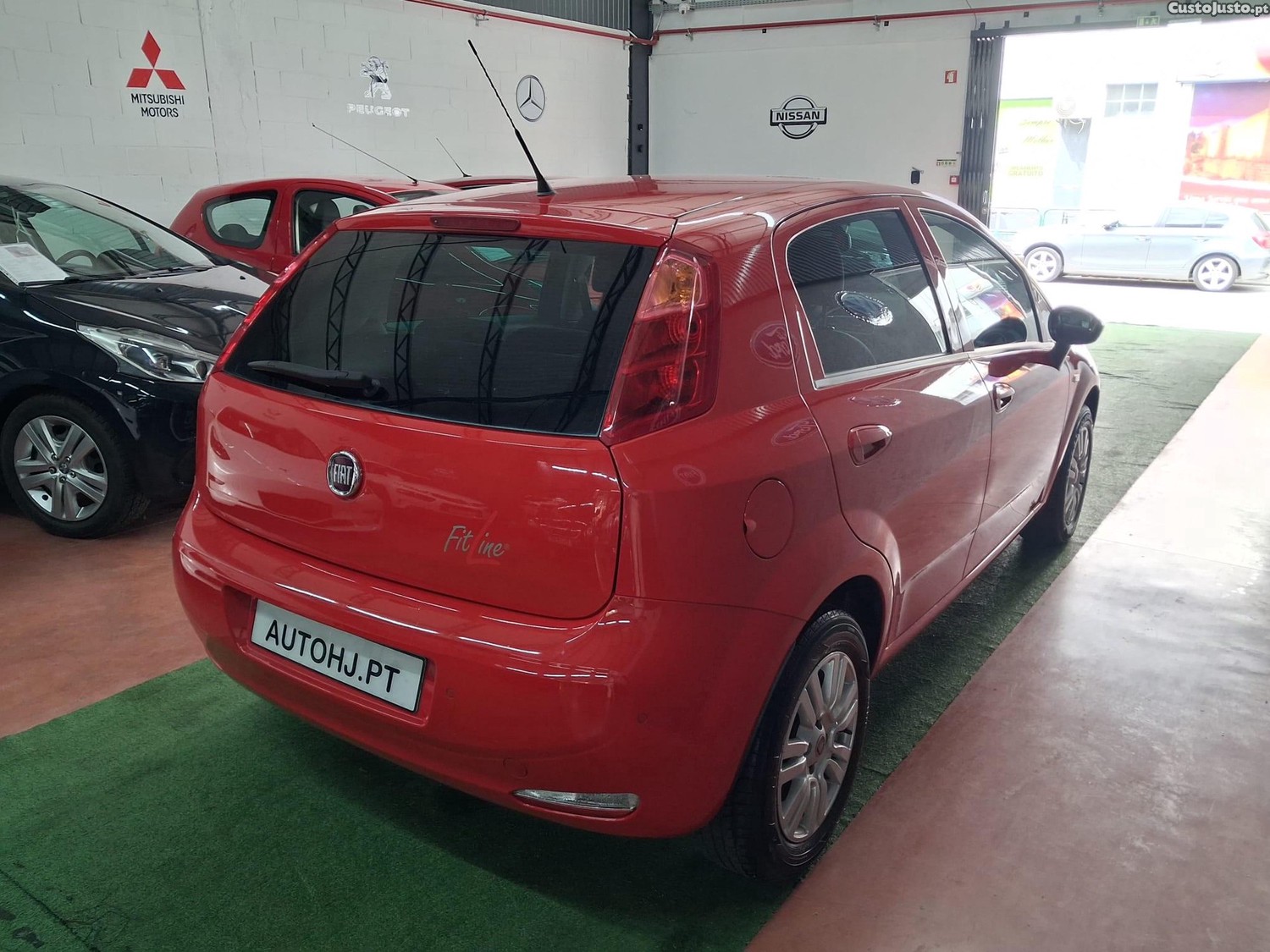 Fiat Punto 1.2 Lounge S&S — fotografia 13