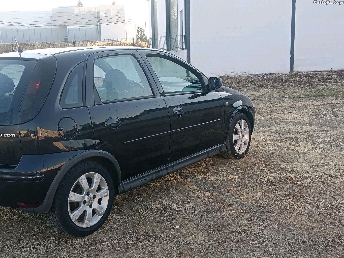 Opel Corsa motor 1.3 cdti motor de corrente — fotografia 8