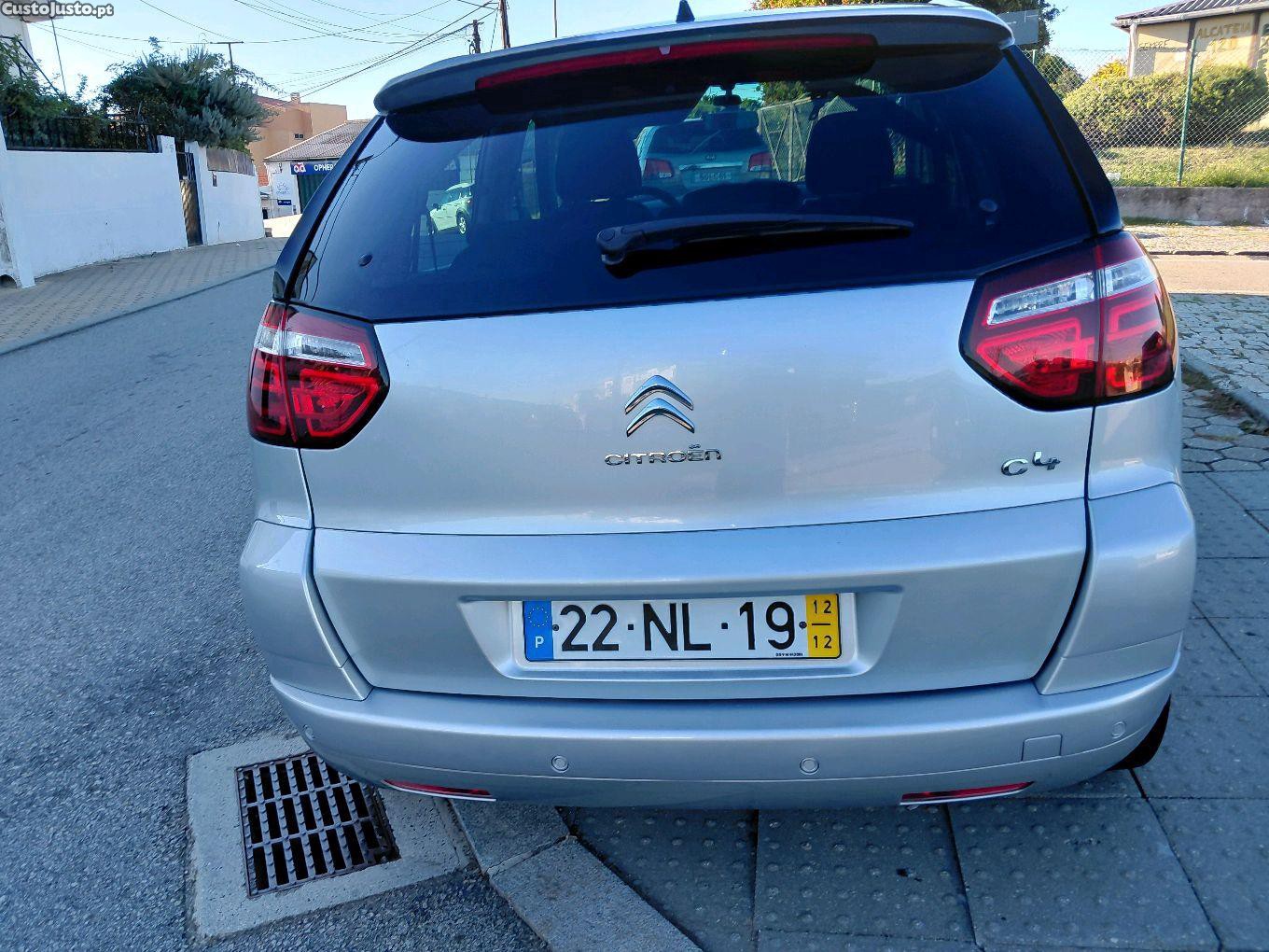 Citroën C4 Picasso Hdi — photo 3