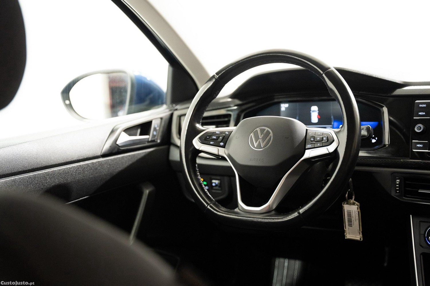 Volkswagen Taigo 1.0 TSI Life DSG — fotografia 13