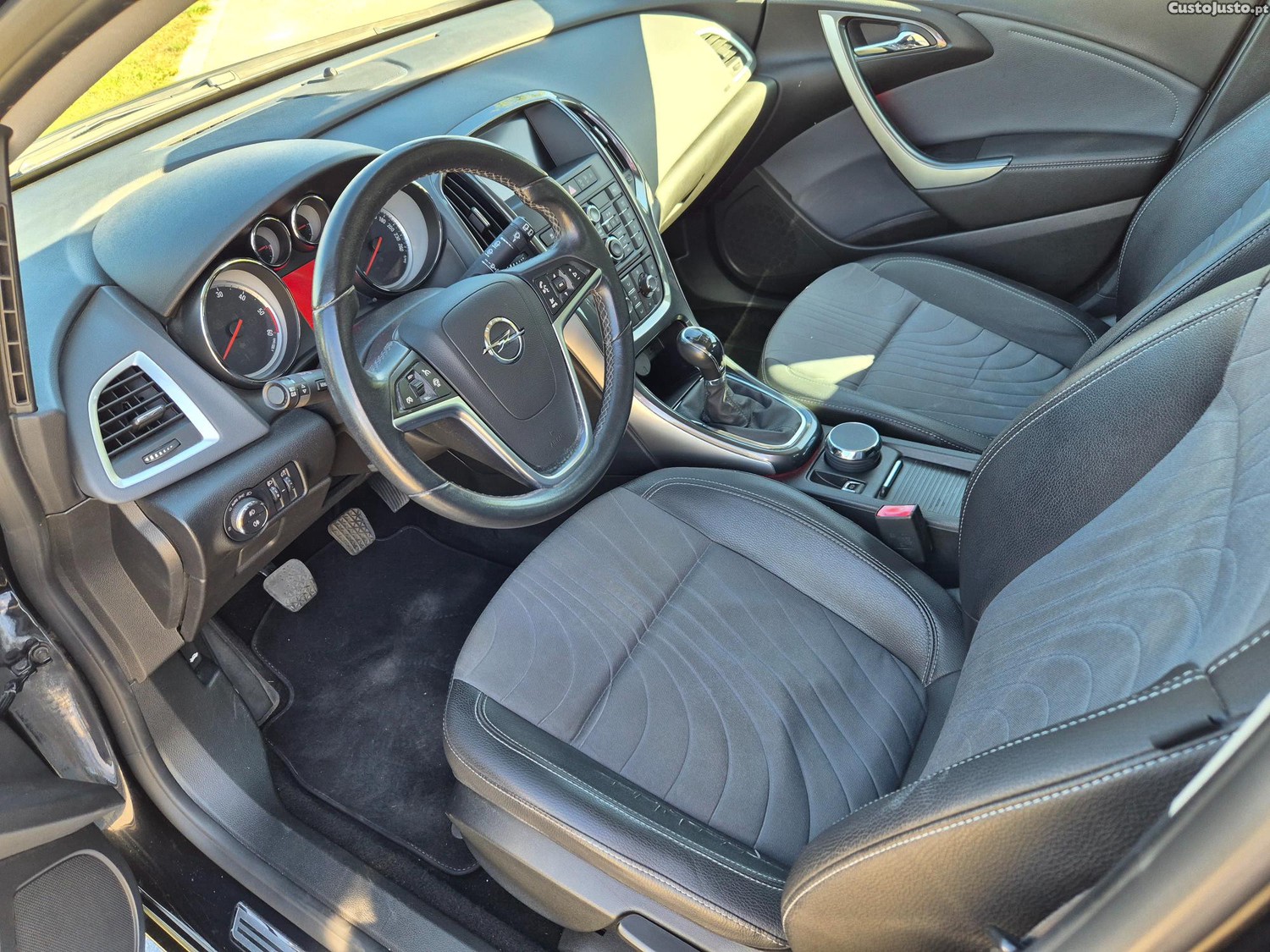 Opel Astra Executive — photo 5