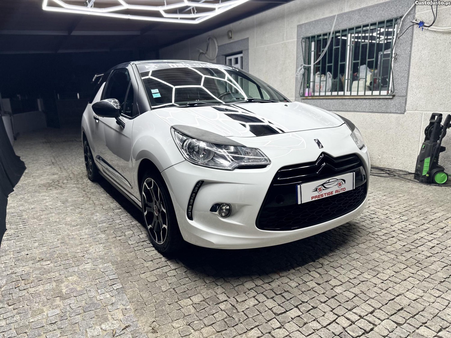 Citroën DS3 1.6 THP Sport Chic — photo 3