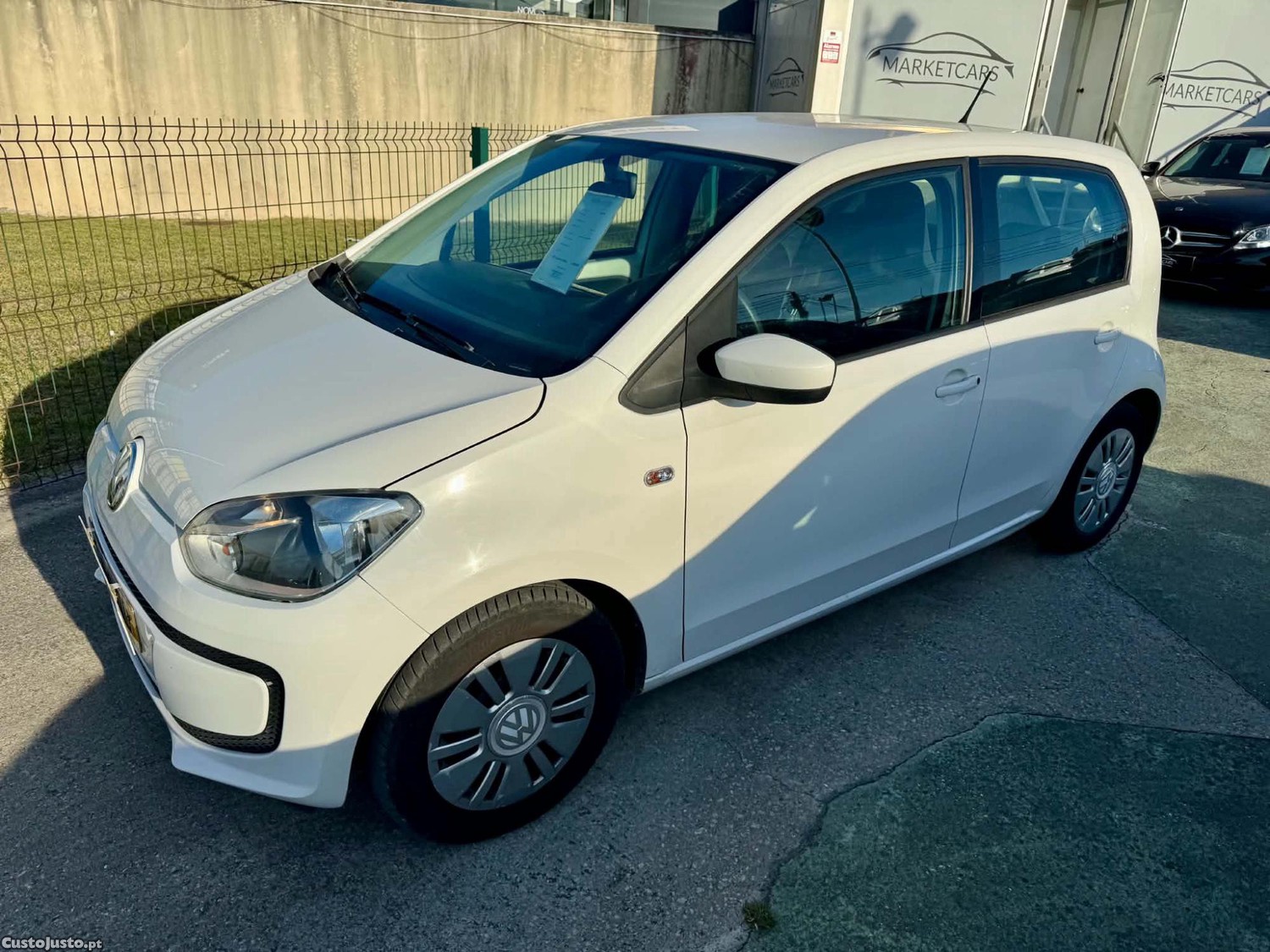 VW Up! 1.0 60cv — photo 2