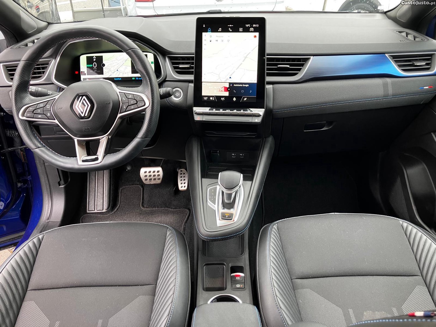 Renault Captur E-Tech Hybrid Esprit Alpine 145 CV — fotografia 5
