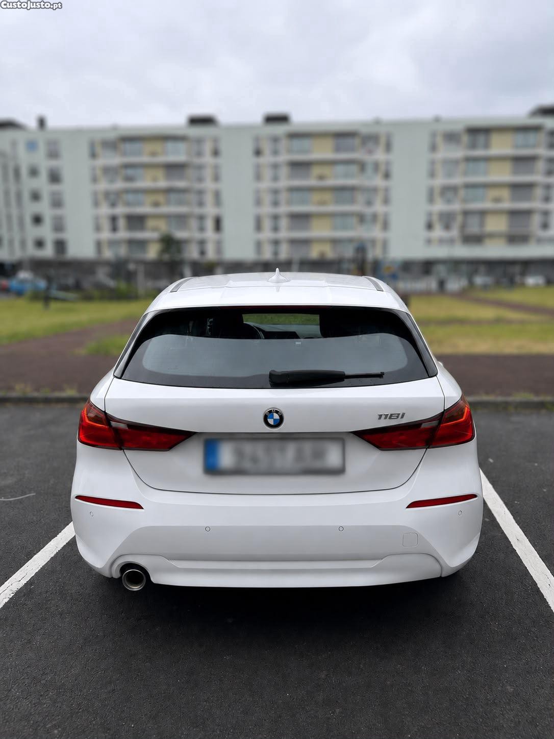 BMW 118 iF1H — fotografia 6