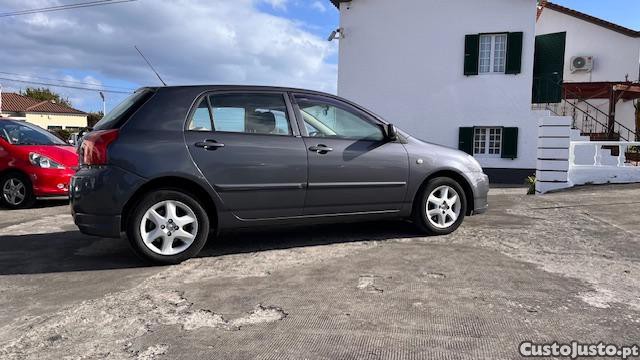 Toyota Corolla 1.4 d4d automatico - 06 foto 2