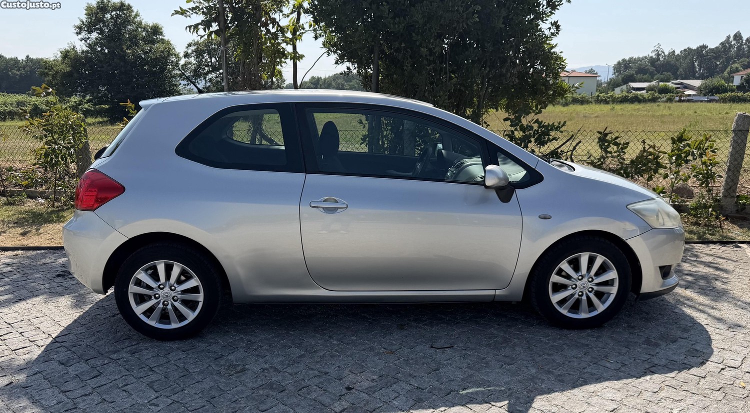 Toyota Auris 1.4 D4D Nacional um dono revisões todas na Marca — fotografia 8