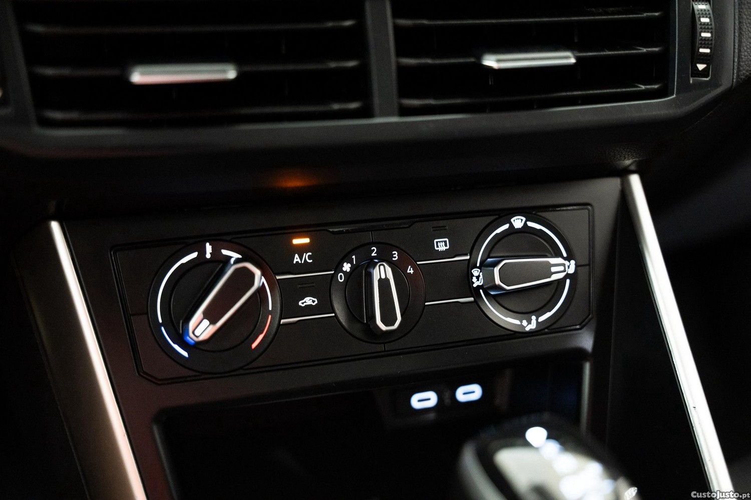 Volkswagen Taigo 1.0 TSI Life DSG — fotografia 9