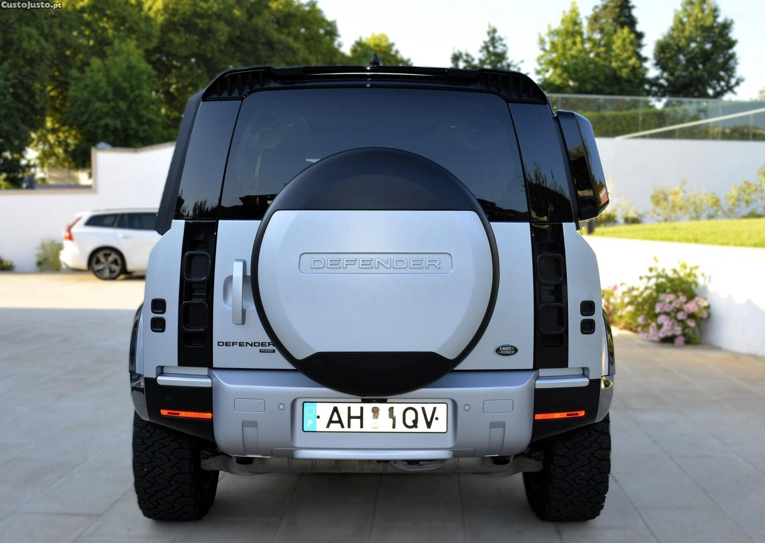 Land Rover Defender 3.0 I6 130 AWD X-Dynamic HSE — fotografia 23