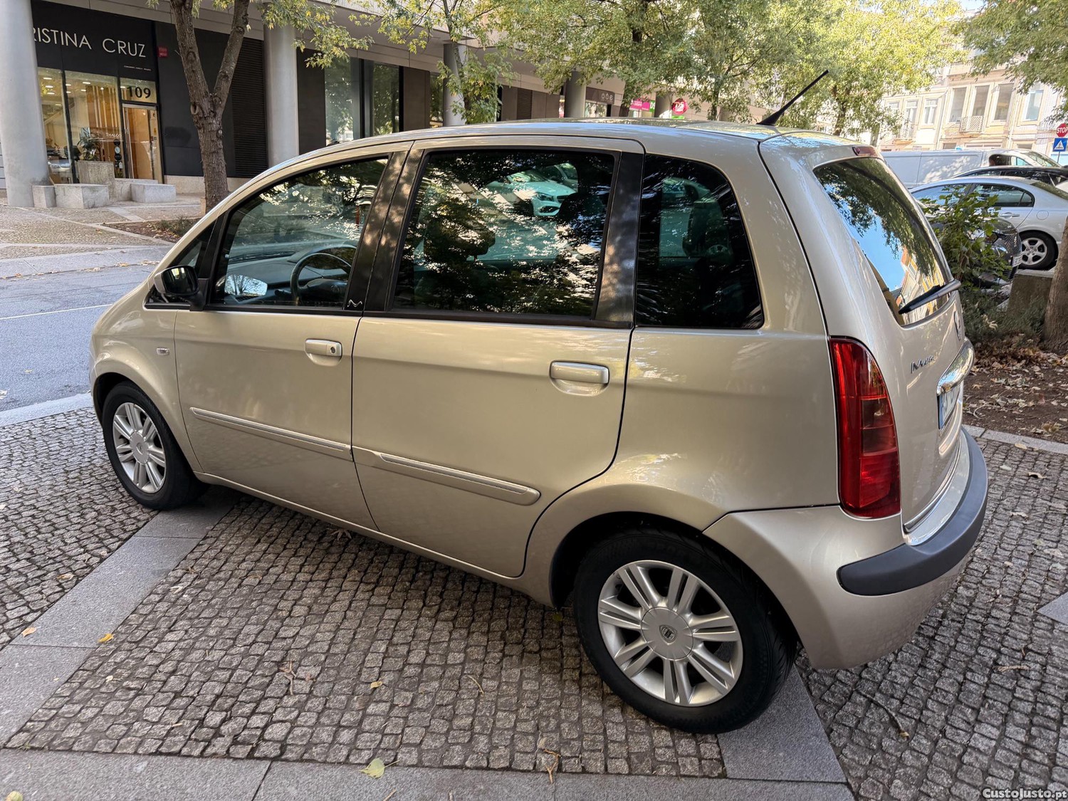 Lancia Musa 1.3  16V M-jet Oro Executive — photo 2