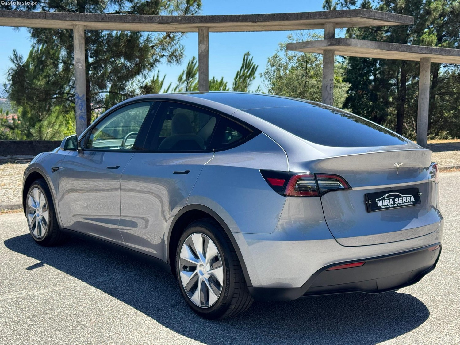 Tesla Model Y Long Range Tração Traseira — fotografia 19