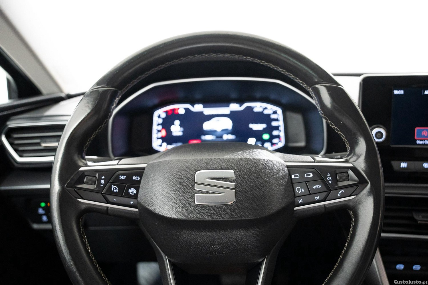 SEAT Leon 1.0 ETSI Style DSG — fotografia 10
