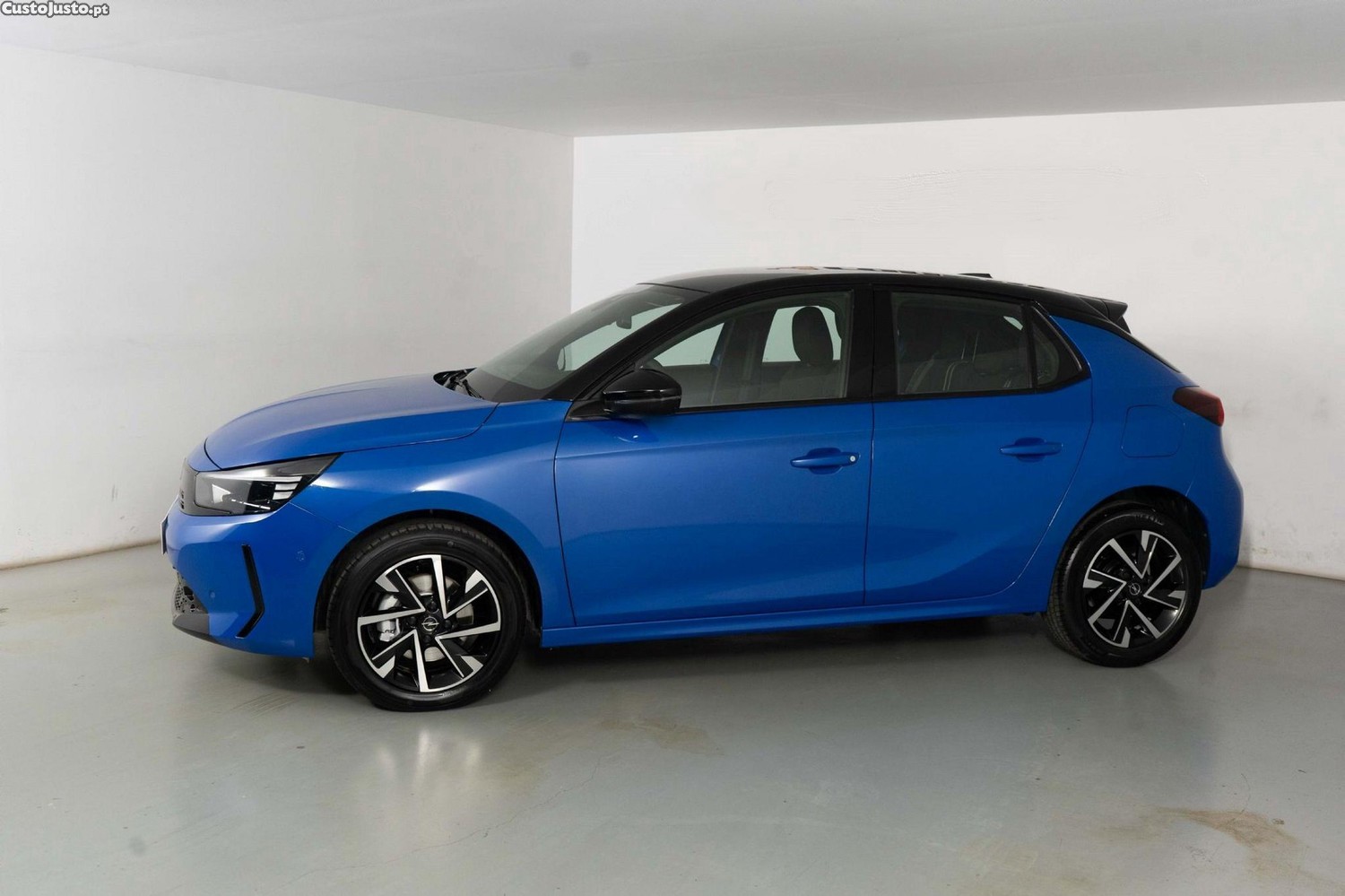 Opel Corsa 1.2 T GS - 24 — photo 5