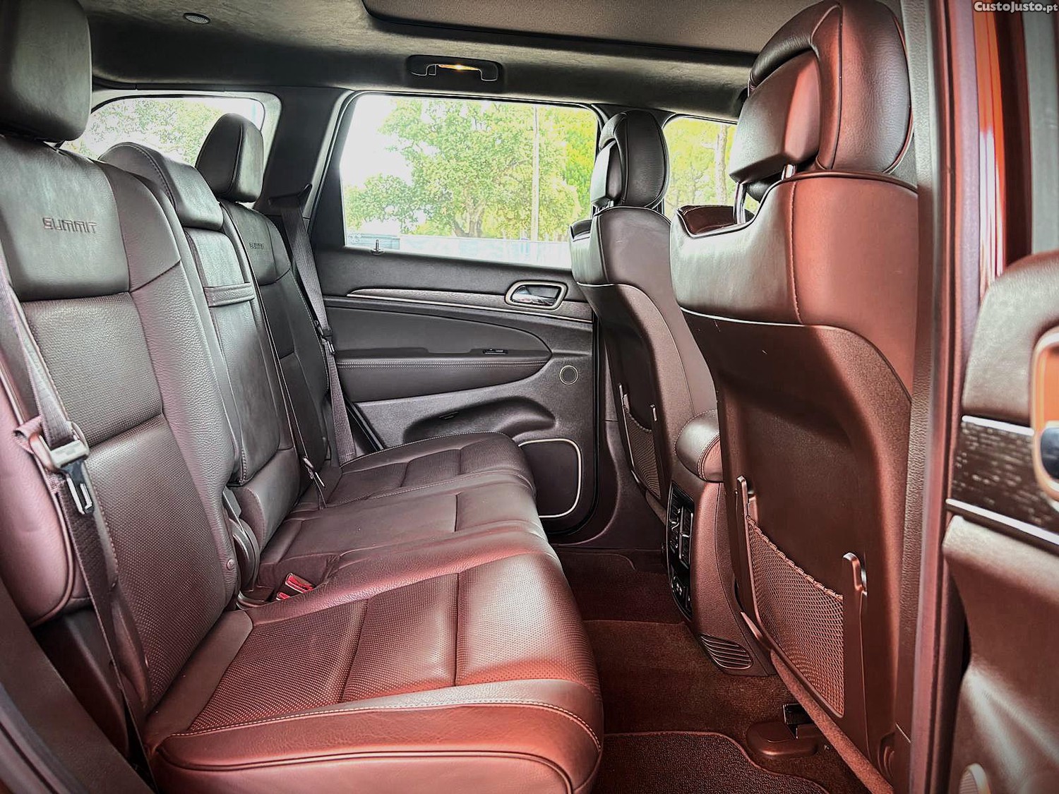 Jeep Grand Cherokee 5.7 V8 HEMI 4WD Auto Summit — fotografia 5