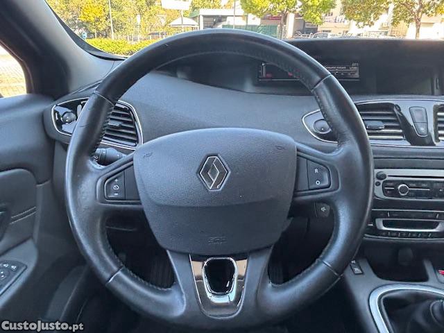 Renault Grand Scénic 1.5 dCi Dynamique S SS — fotografia 2