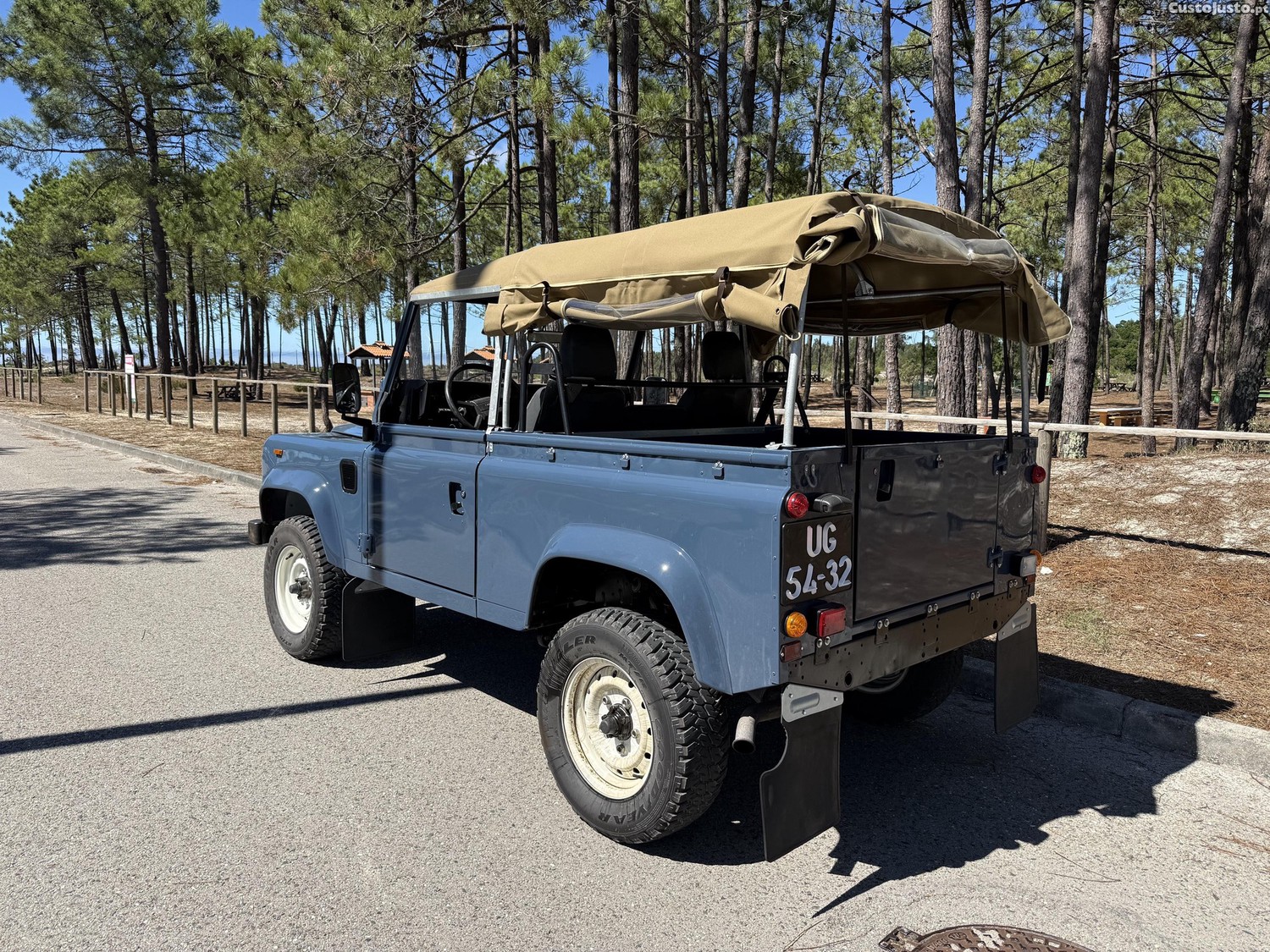 Land Rover Defender Ninety - 90 — photo 2