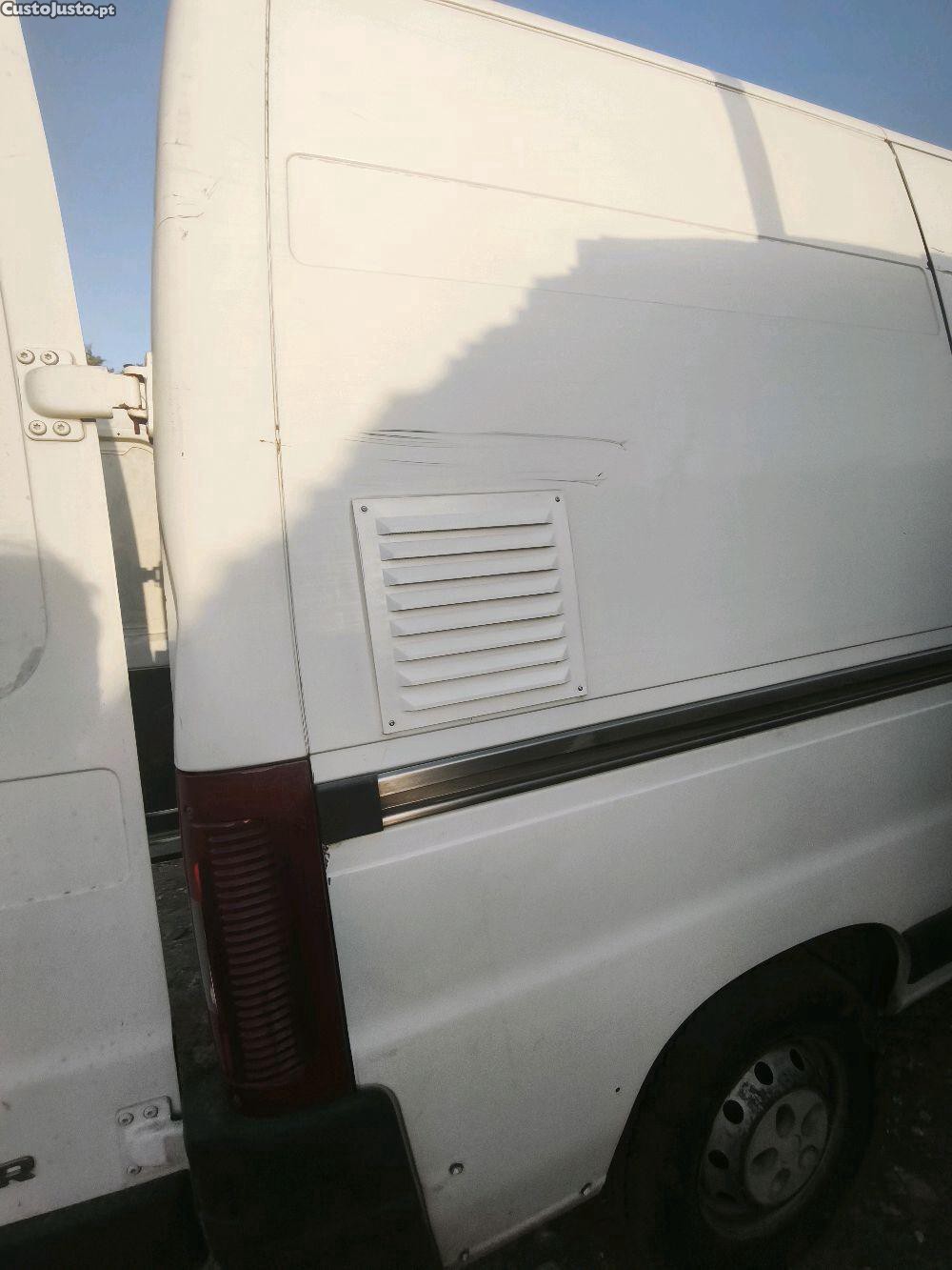 Peugeot Boxer 2.2 HDI — fotografia 2