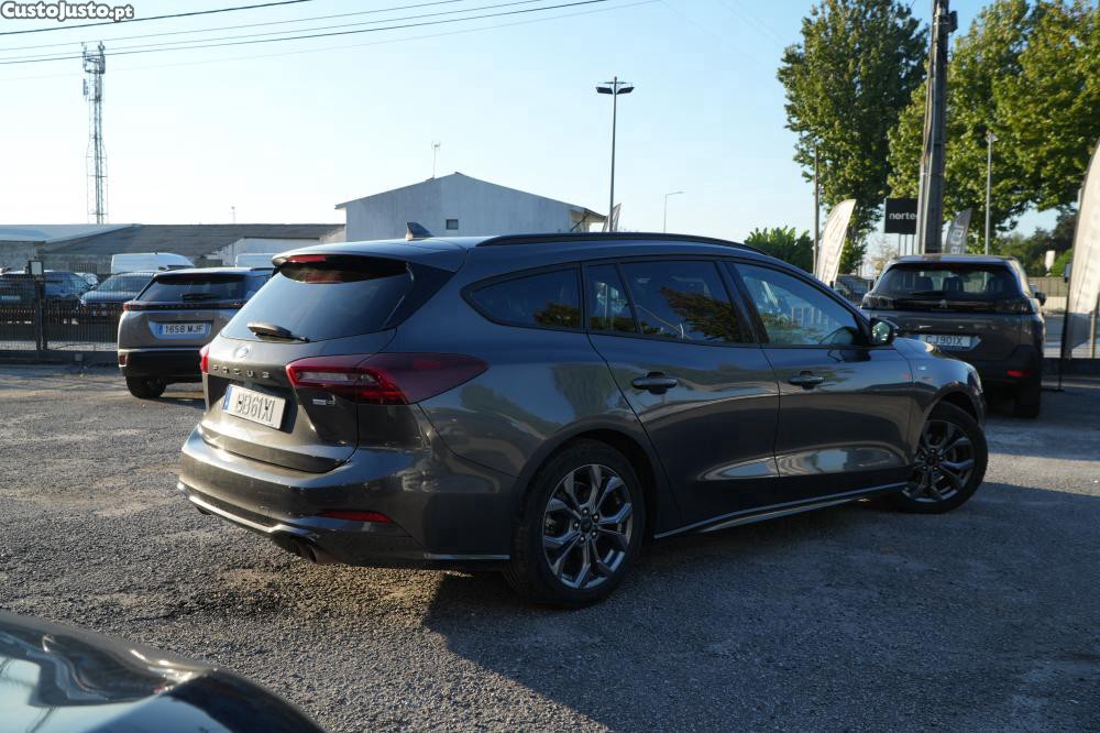 Ford Focus 1.0 EcoBoost ST-Line - 23 — photo 3