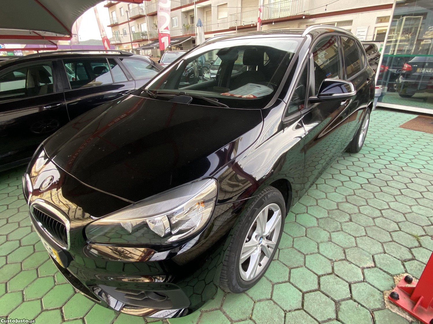 BMW 218 Active Tourer Advantage — fotografia 7